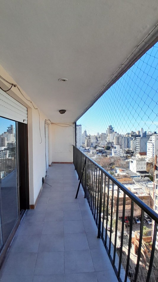 ALQUILER DPTO DOS DORM Y COCHERA EN 49 Y 13