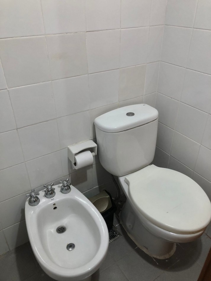 Alquielr semipiso en Av. 60 entre 11 y 12