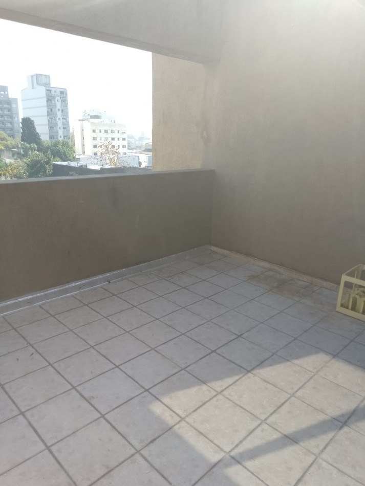 Alquiler duplex en edificio dos dormitorios 6 esquina 67