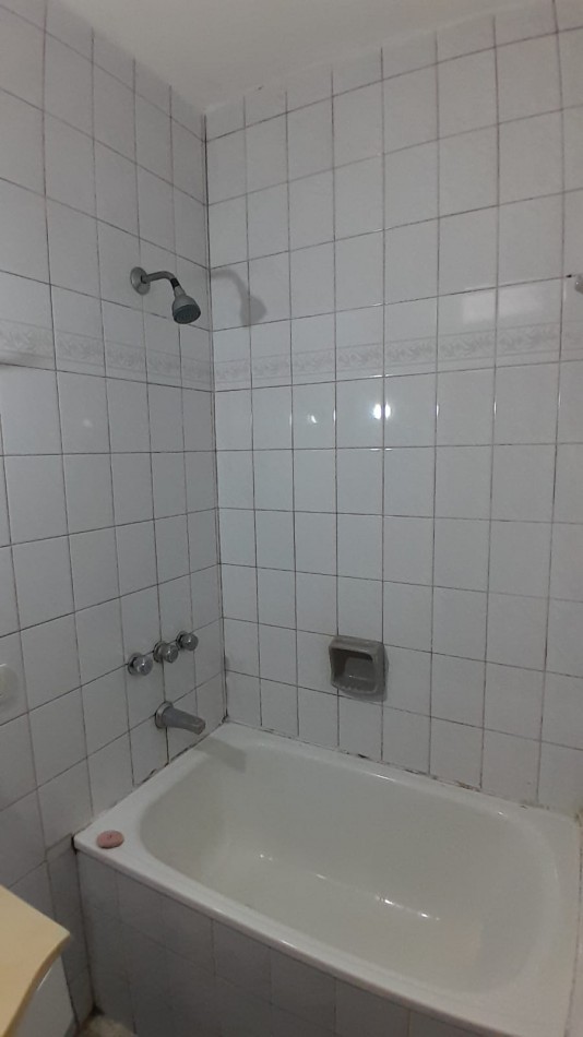 Alquiler PH 1 dormitorio 67 y 117 S/EXPENSAS