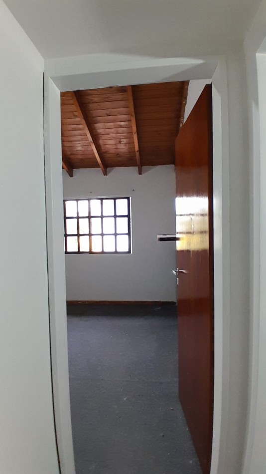 Alquiler PH 1 dormitorio 67 y 117 S/EXPENSAS