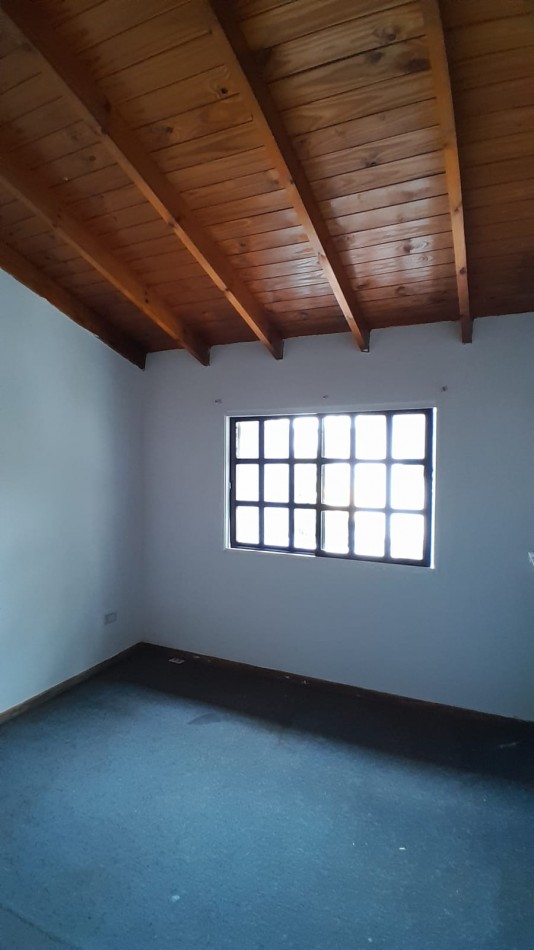 Alquiler PH 1 dormitorio 67 y 117 S/EXPENSAS