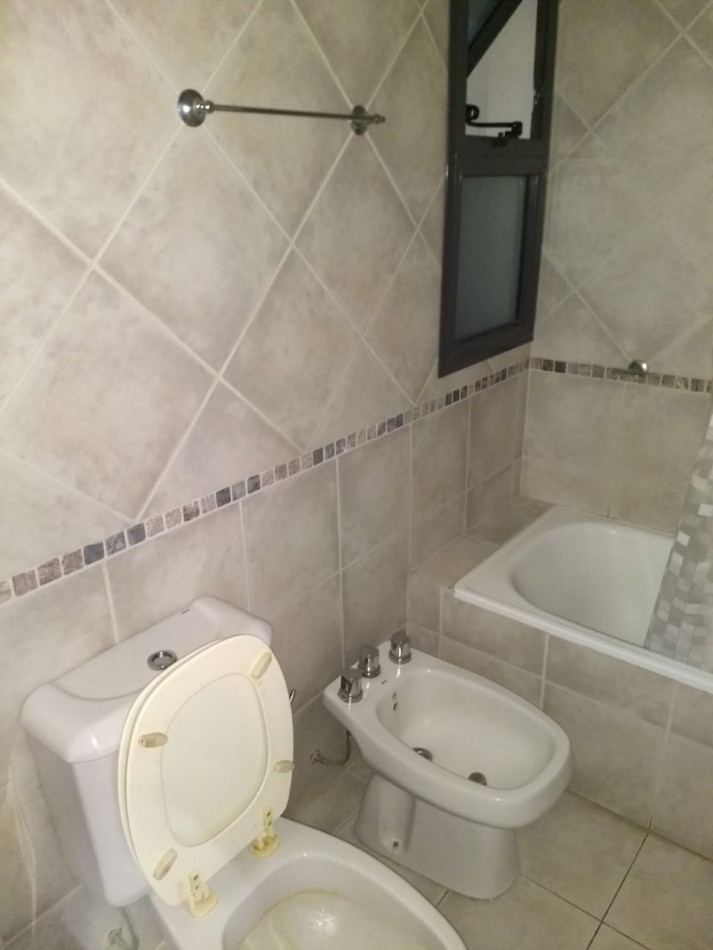 Alquiler monoambiente 51 e/18 y 19 