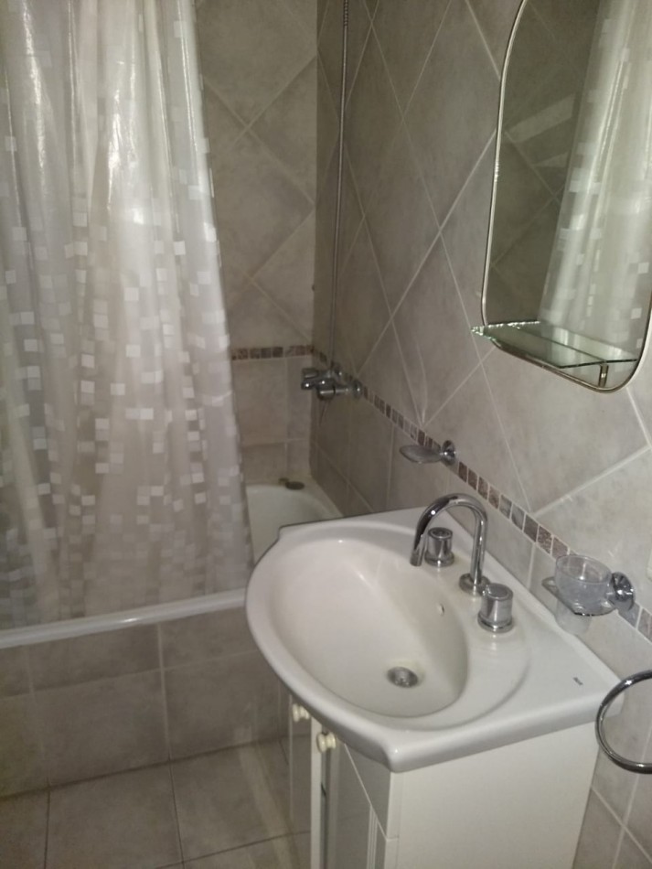 Alquiler monoambiente 51 e/18 y 19 