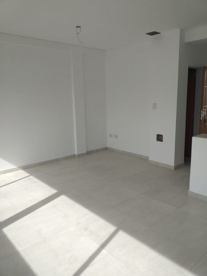 Alquiler monoambiente 124 e/60 y 61