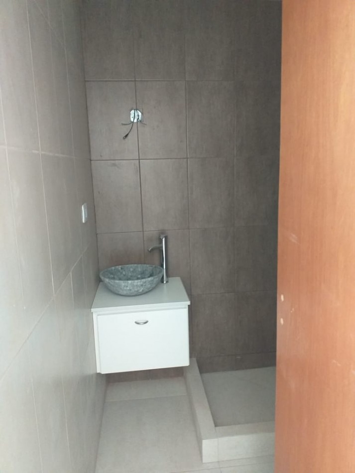 Alquiler monoambiente 124 e/60 y 61
