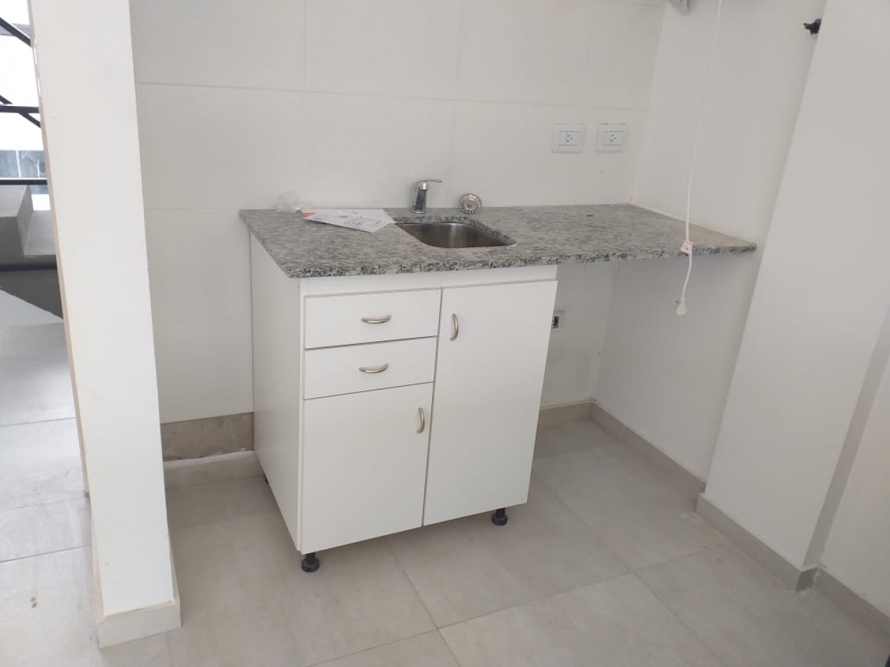 Alquiler monoambiente 124 e/60 y 61