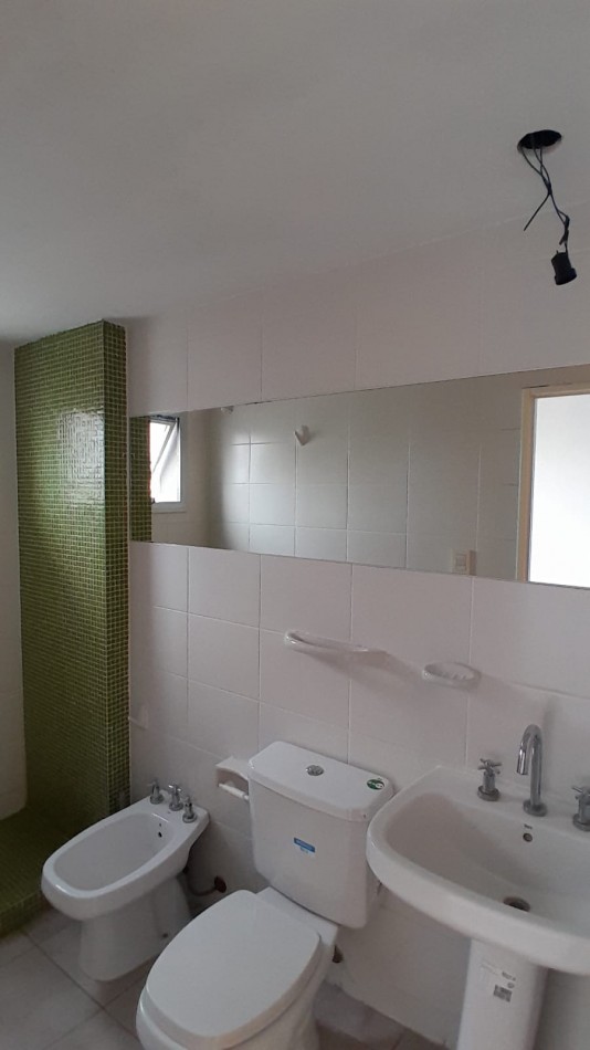 Alquiler monoambiente Av.13 e/63 y 64