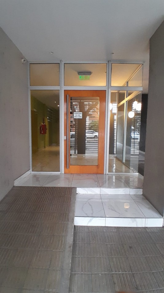Alquiler monoambiente Av.13 e/63 y 64