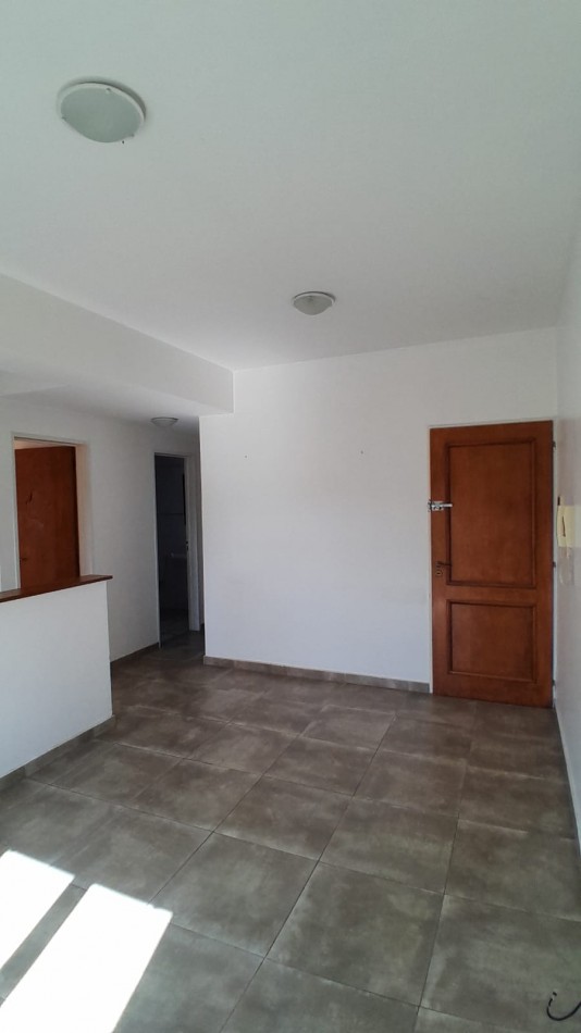 ALQUILER DPTO UN DORM EN 5 Y 66
