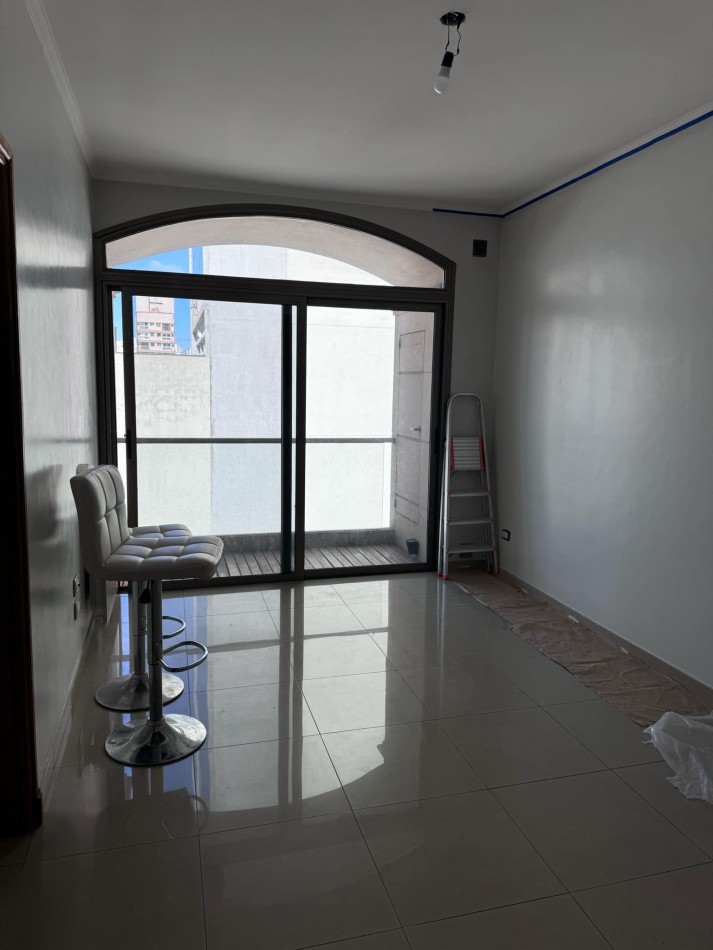 ALQUILER DPTO UN DORM EN 43 Y 6