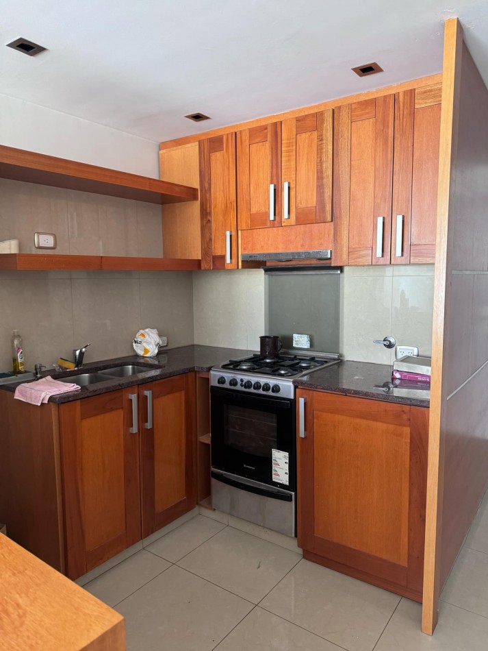 ALQUILER DPTO UN DORM EN 43 Y 6