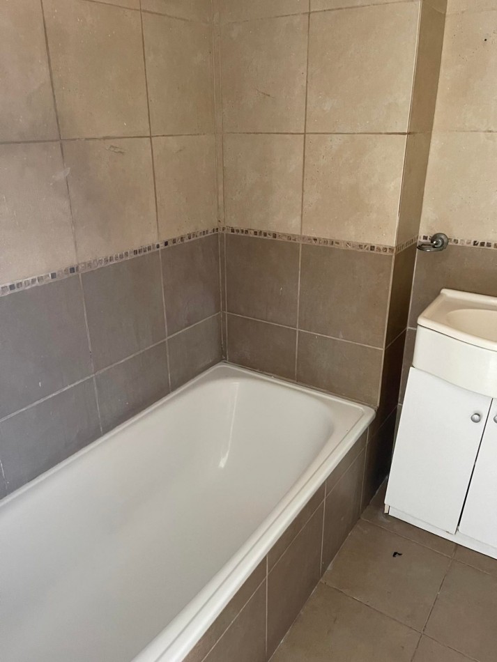 ALQUILER DPTO UN DORM EN 45 Y 21