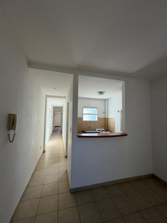 Alquiler depto 1 dormitorio c/ cochera 62 e/13 y 14