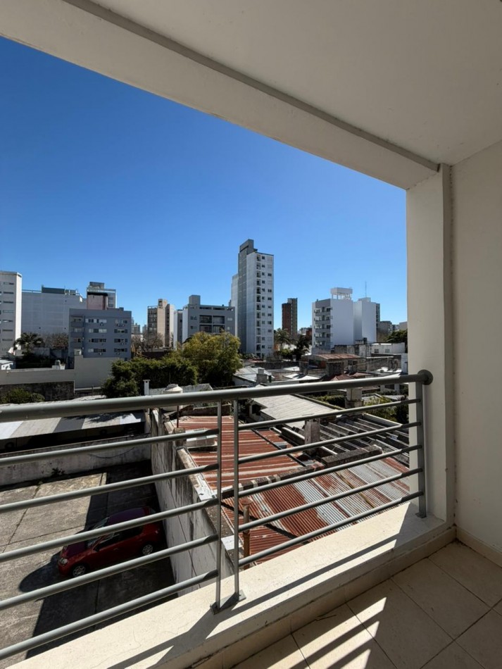 Alquiler depto 1 dormitorio c/ cochera 62 e/13 y 14