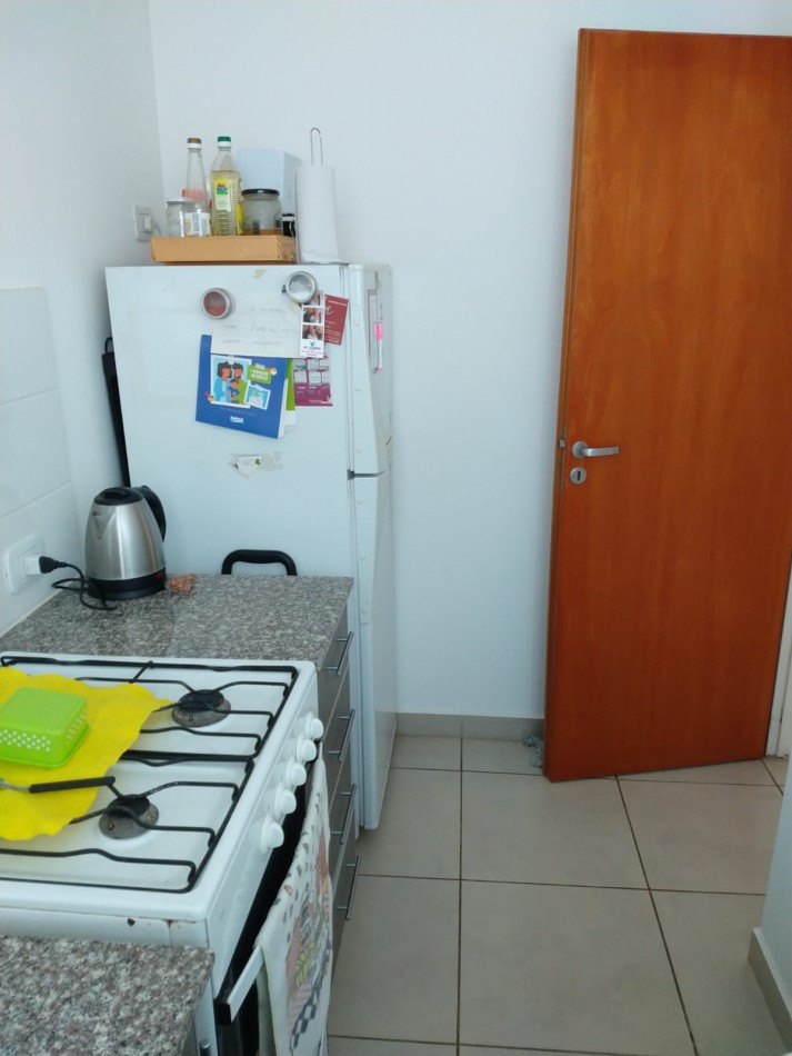 ALQUILER MONOAMBIENTE EN 7 Y 36
