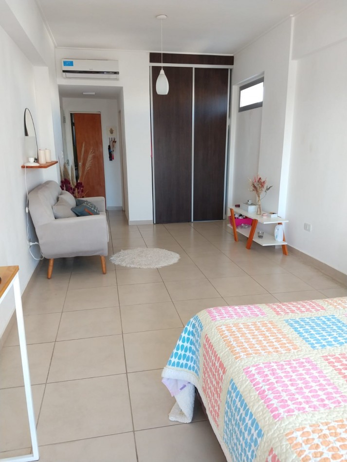 ALQUILER MONOAMBIENTE EN 7 Y 36