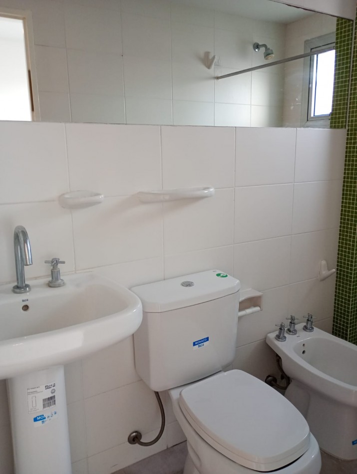 Alquiler monoambiente 13 e/63 y 64