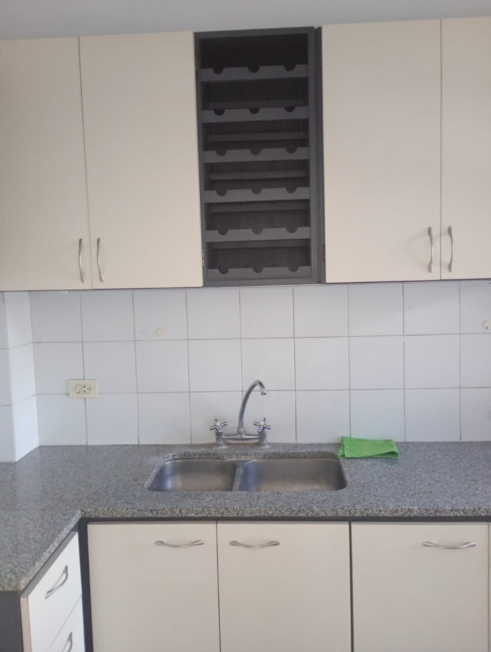 Alquiler depto 1 dormitorio al frente 14 e/38 y 39 