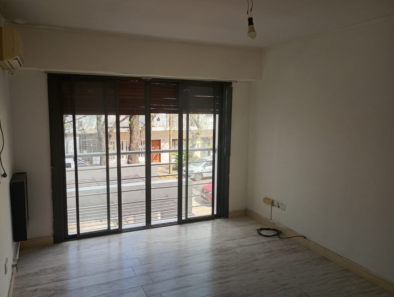 Alquiler depto 1 dormitorio al frente 14 e/38 y 39 