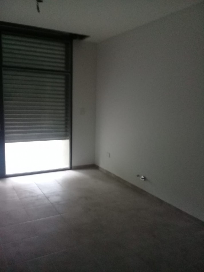 Alquiler local comercial Av. 13 e/63 y 64