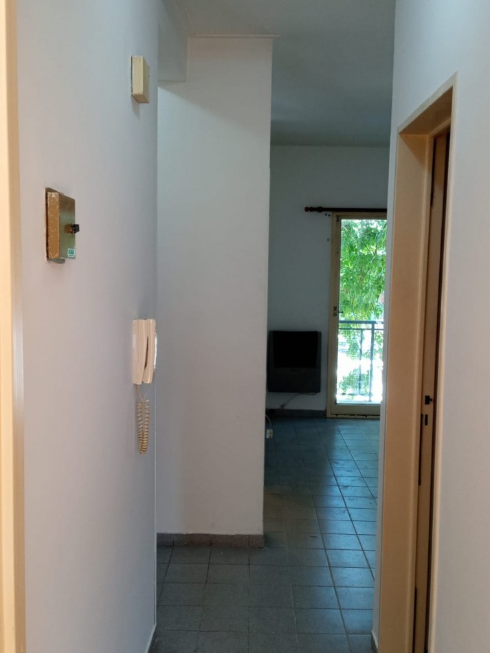 Alquiler depto 1 dormitorio 18 e/43 y 44
