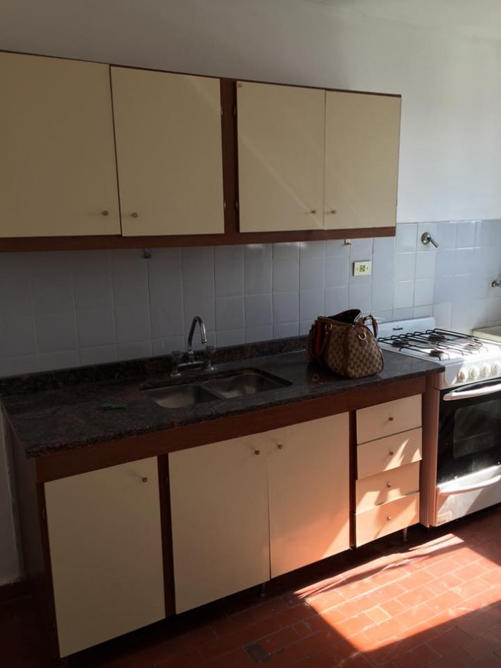 ALQUILER DPTO DOS DORM EN 56 Y 9