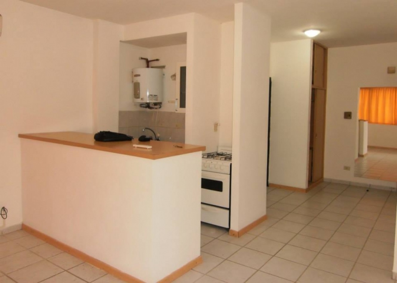 VENTA MONOAMBIENTE EN 43 Y 13