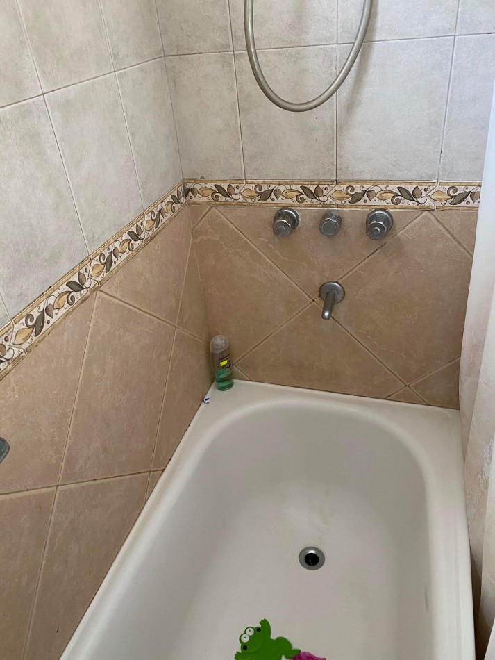VENTA DUPLEX DE DOS DORM EN 71 Y 7