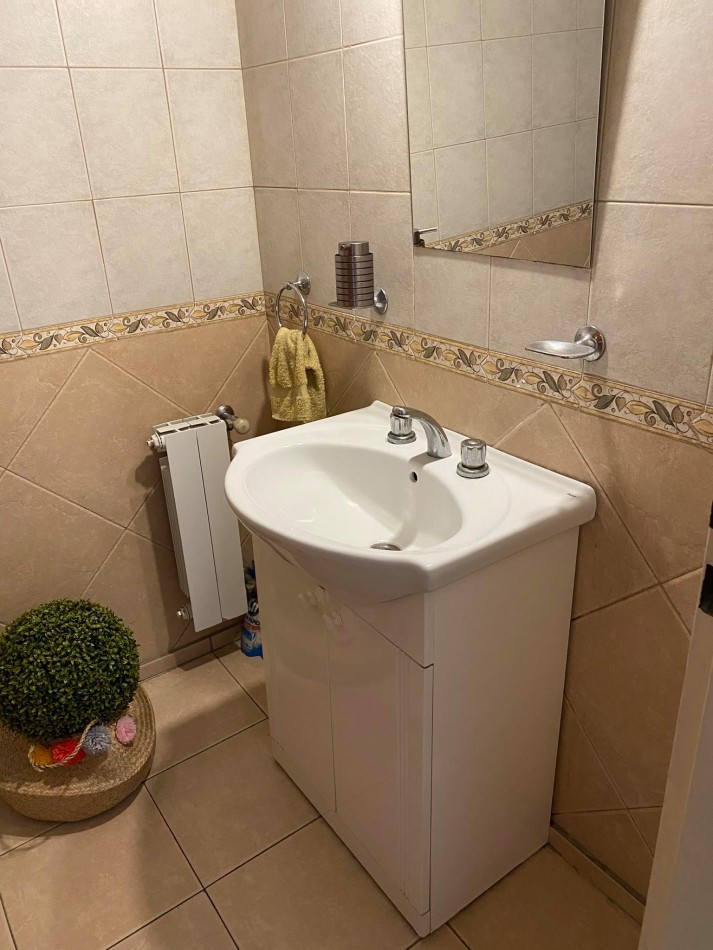 VENTA DUPLEX DE DOS DORM EN 71 Y 7