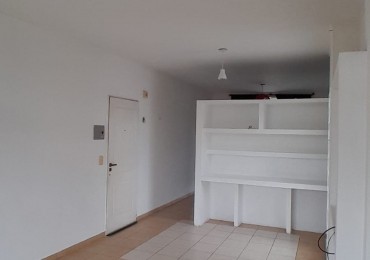 Alquiler monomabiente dividido Plaza Matheu 1 y 66