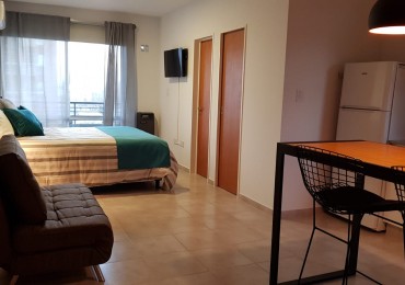 Alquiler departamento monoambiente completamente amoblado y equipado Av.13 entre 63 y 64